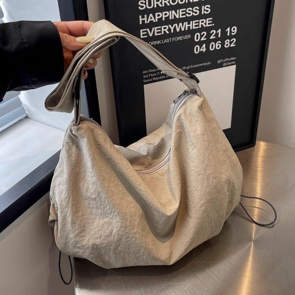 Japanese waterproof nylon dumplings new messenger bag large capacity tote leisure class one shoulder commute