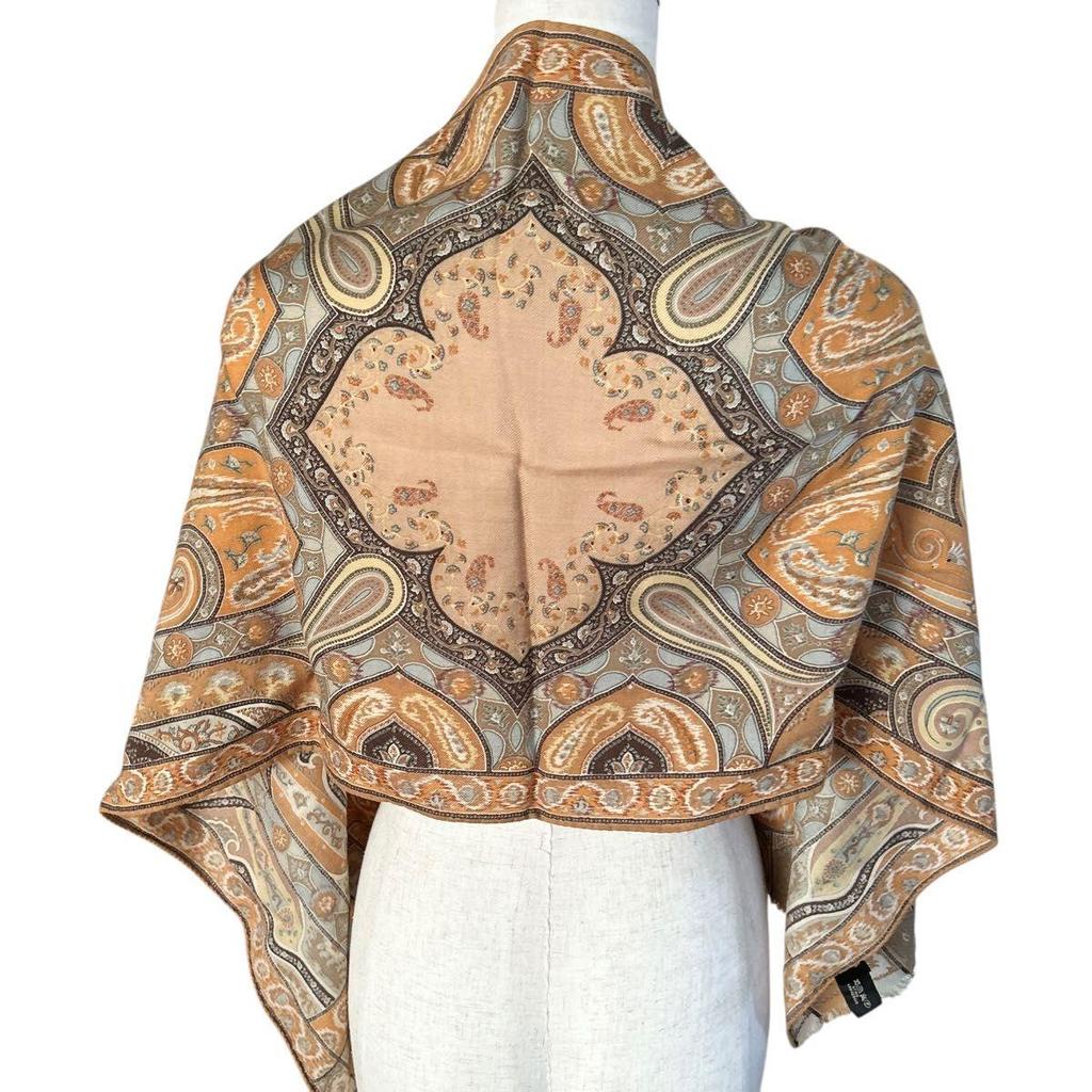 Used Beautiful condition ETRO large stole scarf, silk-wool, paisley pattern, 128x42cm