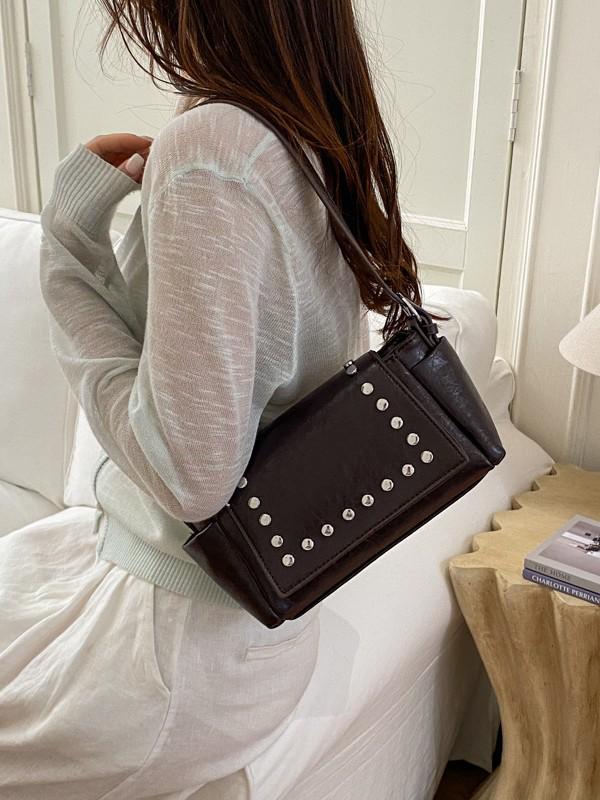 Korean Style Rivet Tote Shoulder Bag: Large Capacity, Versatile, High-End Motorcycle Bag for Women