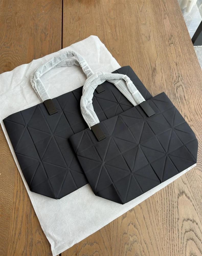 New Limited Edition TRACK Series Translucent Mesh Shoulder Tote - Large Capacity for Women