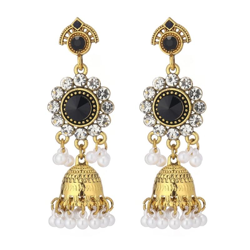 

Luxury Cubic Zirconia Stud Earrings Feature Imitation Pearls Zinc Alloy Comfortable Ear Pendants For Formal Event чорний