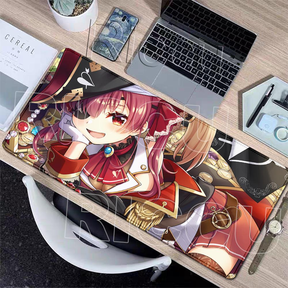 Mauspad Laptop Spiel Hololive Houshou Marine Mechanische Tastaturunterlagen Niedliches Anime-Mädchen Rutschfeste Schreibtischmatte Gummi-Verriegelungskanten-Pads