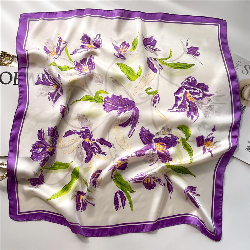 

Новые женские шали Мода Пляжная защита от солнца Квадратные шелковые шарфы Европа Америка Косынка Популярный принт Банданы Фуляр Лента 70см 70x70cm