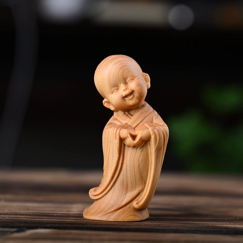 Handgeschnitzte Zypressenfigur - Einzigartiges Holzgeschenk für Büro-/Buddhistische Altar-Dekoration