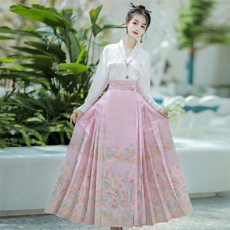 New Chinese-style red woven gold makeup horse dress, Guofeng Ming-made Hanfu women's heavy industry skirt, daily commute