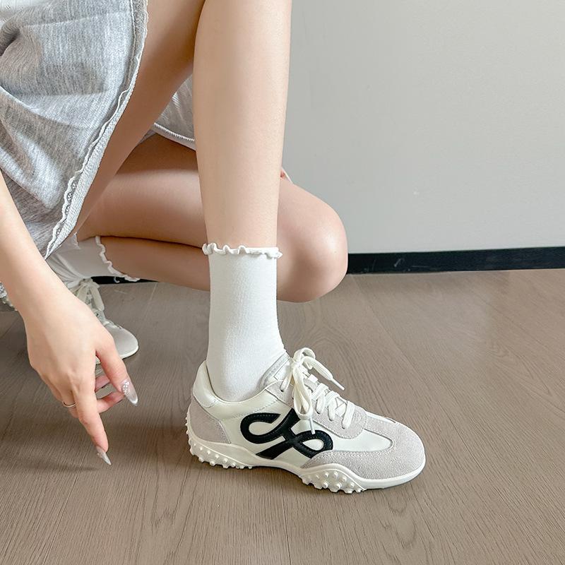 

Light mouth ballet color matching commuter sports outdoor casual shoes spring and summer 2025 new soft sole lightweight moral training shoes women 40