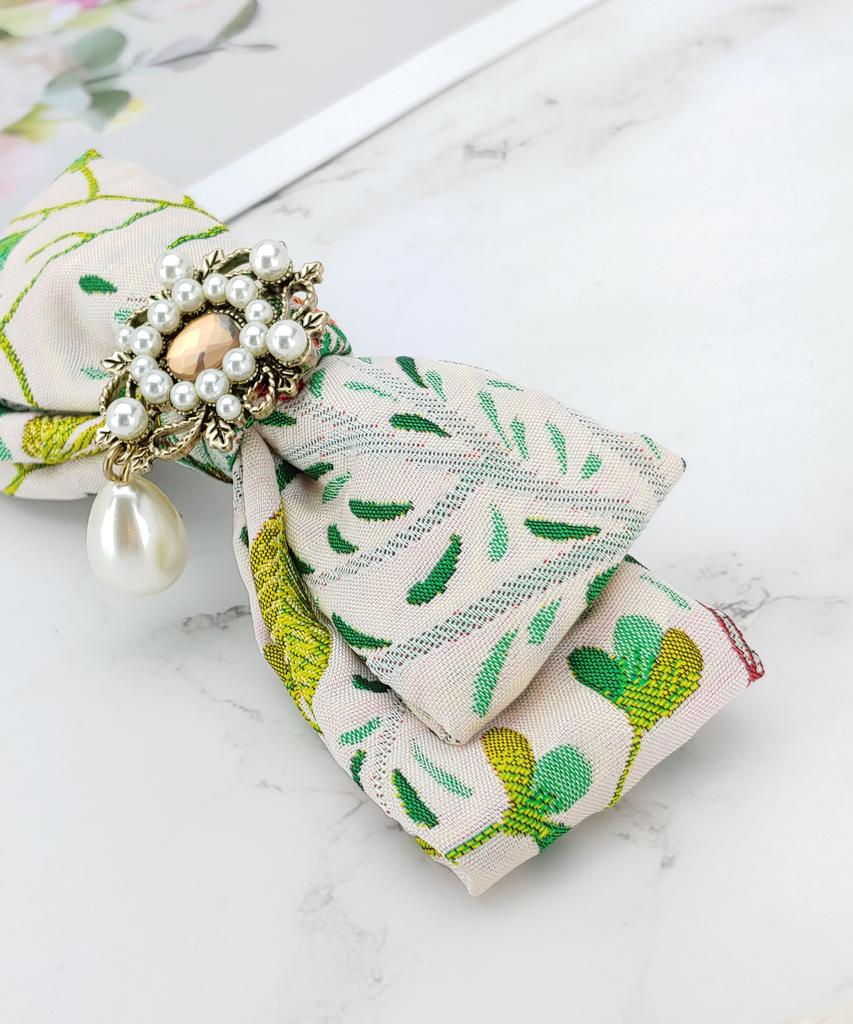 Maia Rose Jacquard Ribbon Pin Large Ivory
