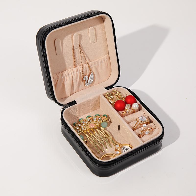 Mini-Schmuck-Aufbewahrungsbox, tragbar, für Zuhause, Reisen, Ohrringe, Halskette, Aufbewahrungsbox für Frauen, Ring-Organizer, PU-Leder-Vitrine