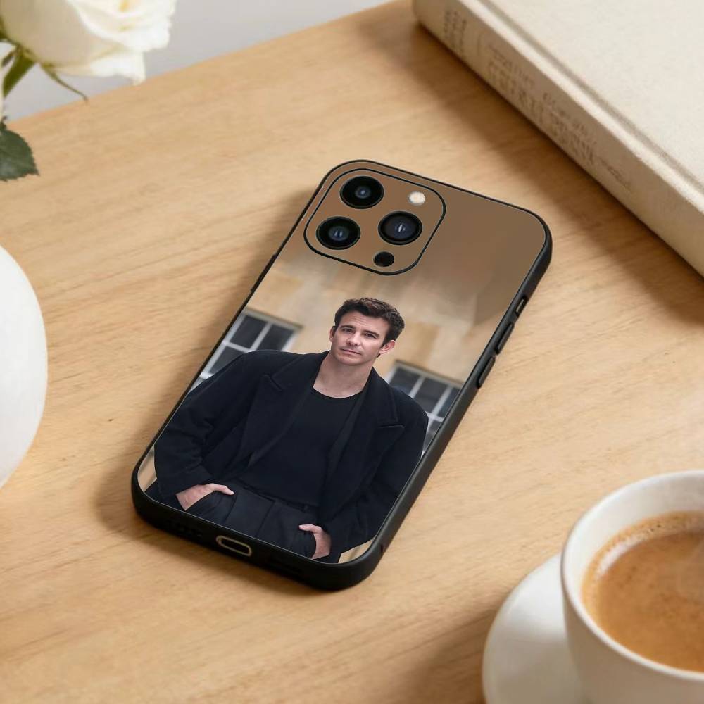 

Стильный чехол для телефона L-Luke T-Thompson Для iPhone 16,15,14,13,12,17,Pro Max,Plus Силиконовый Черный Чехол iPhone16e