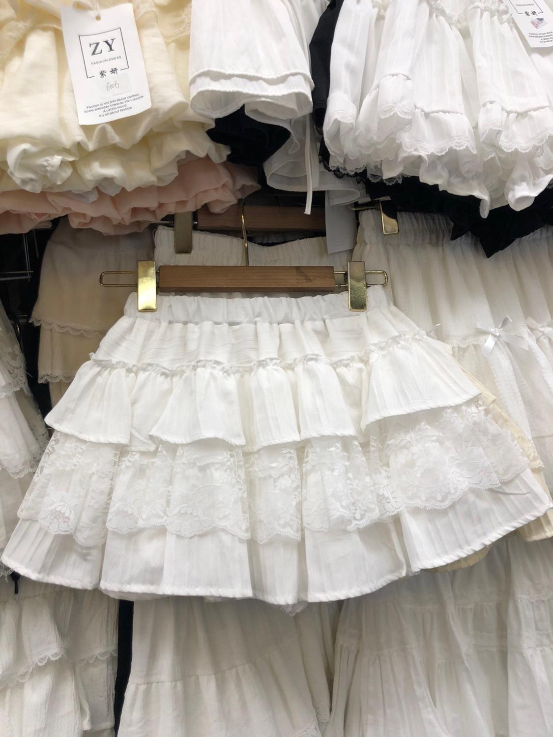 

Реальный снимок 2025 года, лето, новая тонкая универсальная юбка-торт, иностранный стиль, короткая юбка для девочек, белый черный one size fits all