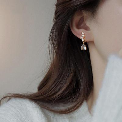 Elegante Blaue Topas Tropfenohrringe - Stilvolle, bequeme Ohrclips für Damen