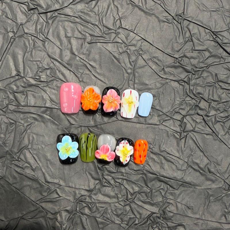 Handcrafted Short Square Floral Press-On Nails With Sparkle Texture Hawaiian Style Women