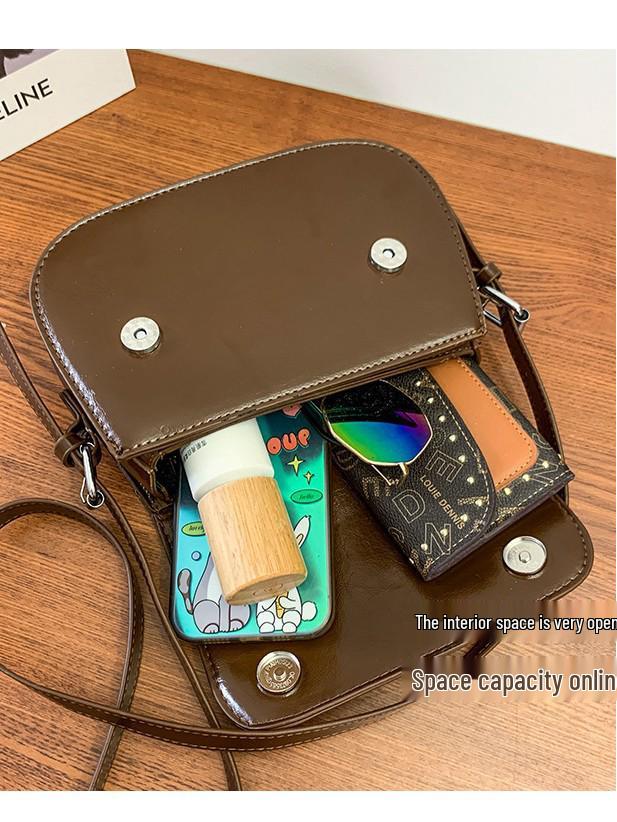 Damska Mała Kwadratowa Torba Crossbody 2024: Jednolity kolor, Teksturowany w stylu retro, Modny fason na ramię