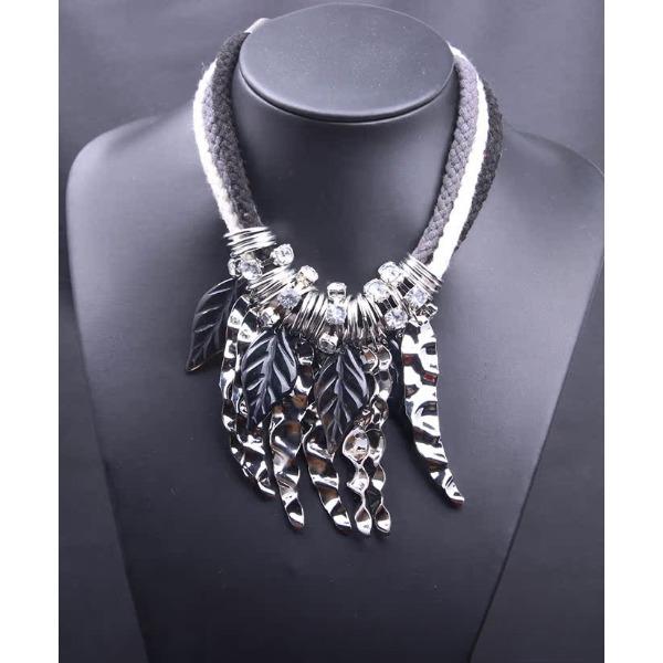 Estilo Bohemio Retro Exagerado, Collar Multicapa de Aleación y Gema, Cuerda de Algodón, Cadena Corta para la Clavícula