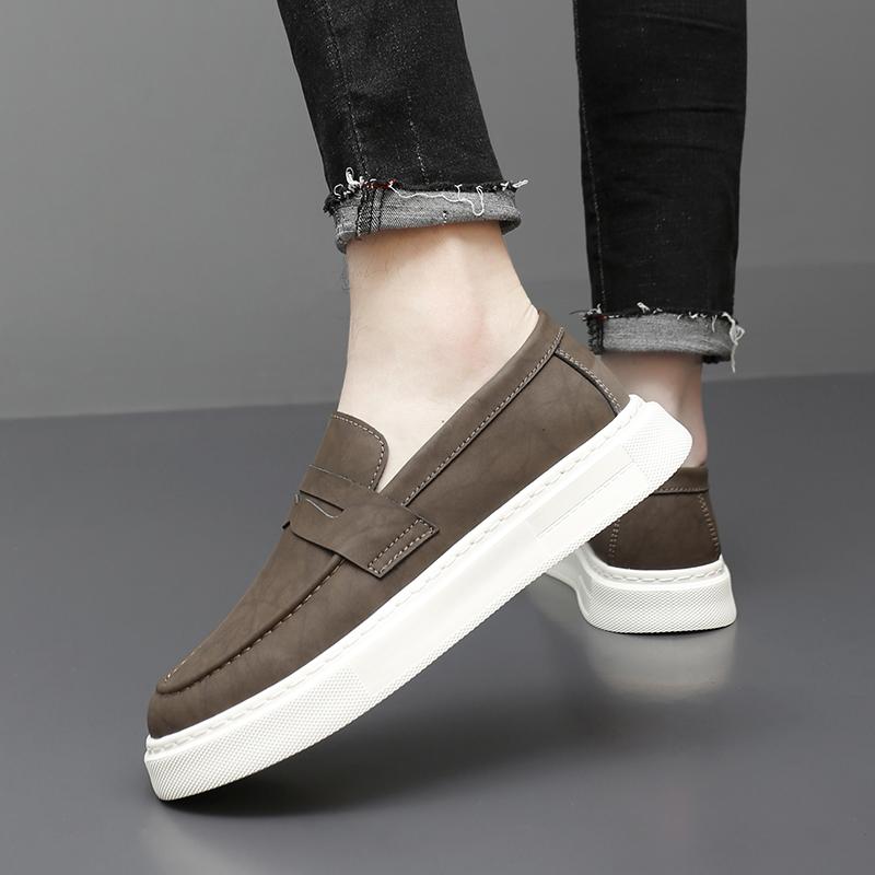 Men's Leather Casual Sneakers All-match Fashion Breathable Hand-stitched Leather Shoes