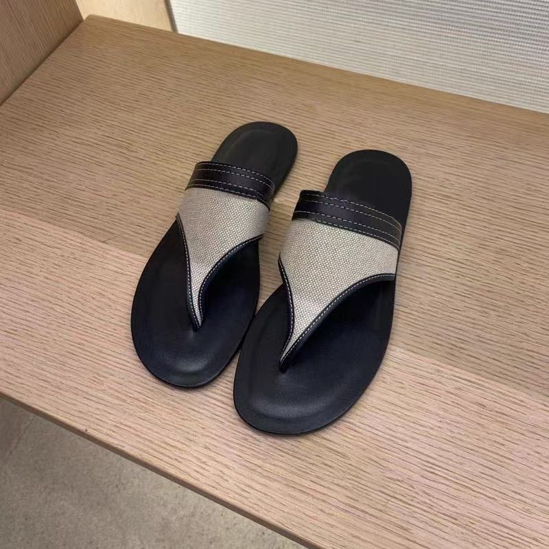 

Sandals women s new outer wear flip-flops casual fashion versatile toe sandals women s shoes 34 чорний