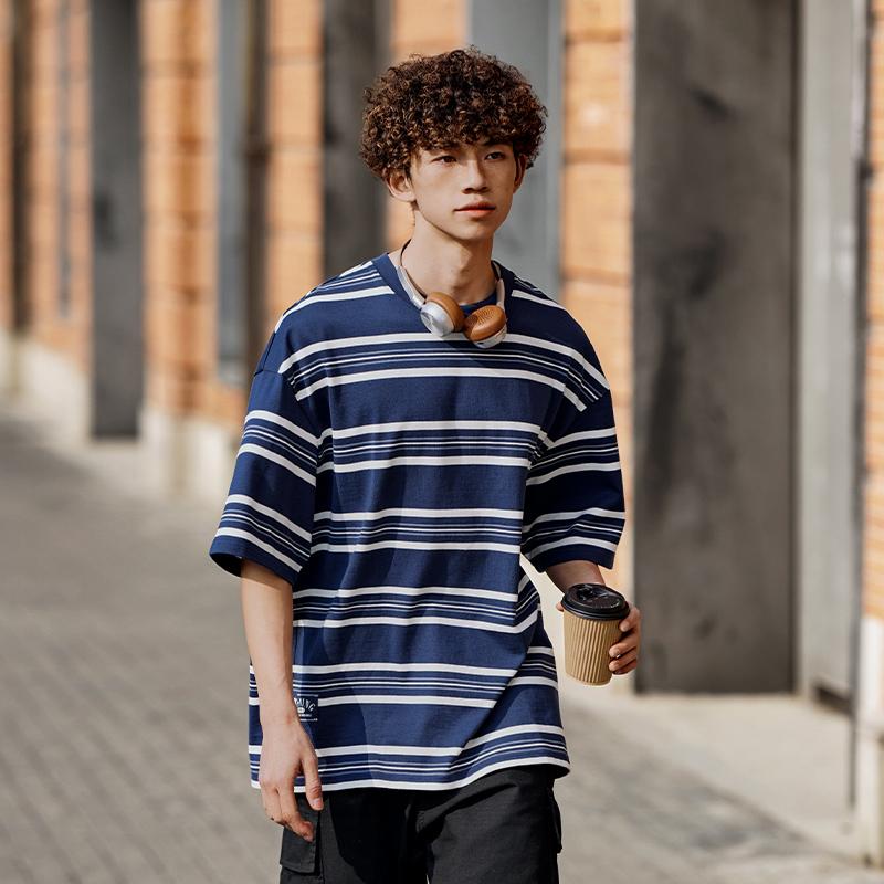Li Ning Minimalist Versatile Striped Drop Shoulder Round Neck Cotton Summer Short Sleeve T-Shirt Unisex Tops Deep-Navy AHSU655-2