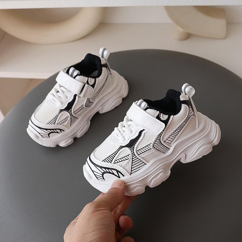 Kids Soft Sole Sneakers Boys Girls Toddler Running Shoes With Breathable PU Upper Rubber
