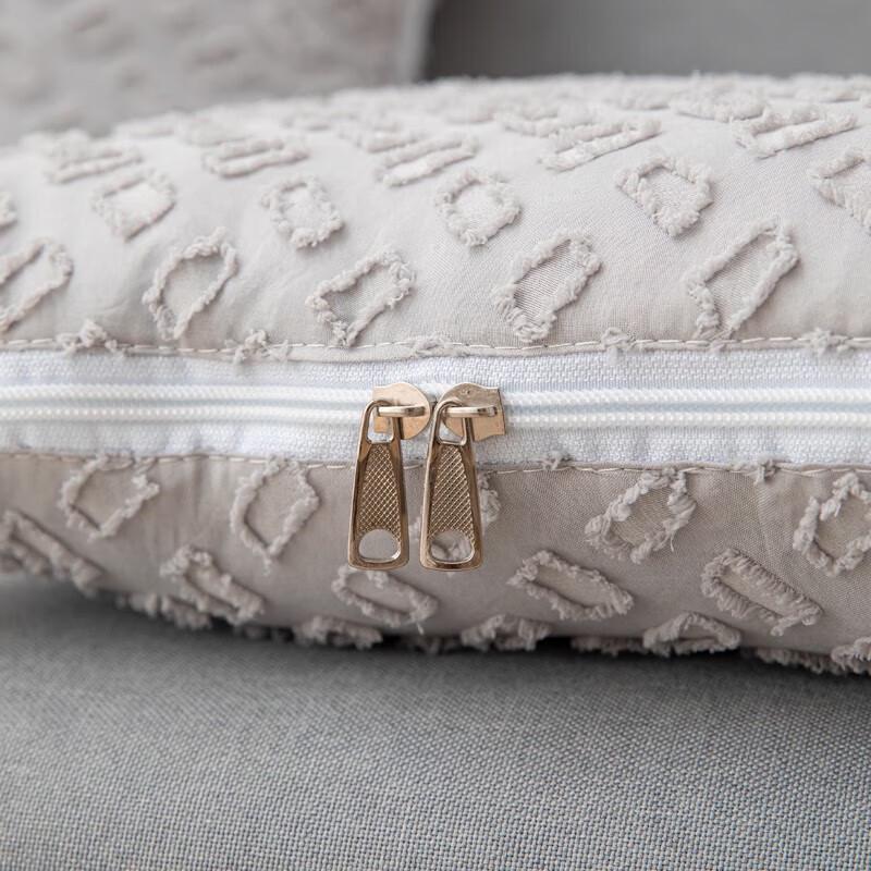 Muji Flocked Warm Pillow Quilt