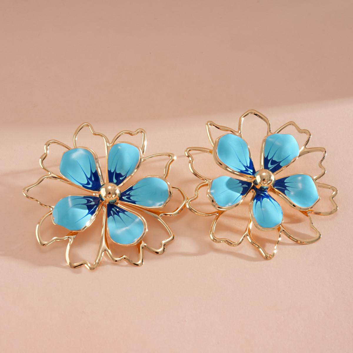 

DIGADAGU Alloy Hollow Flower Stud Earrings New Simple Exaggerated Earrings Women s Party Zircon Accessories синій