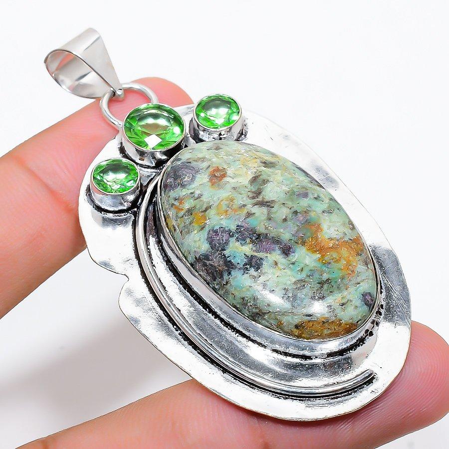 

Ruby Fuchsite, Tsavorite Gemstone Handmade Ethnic Jewelry Pendant 2.68 SR-4084