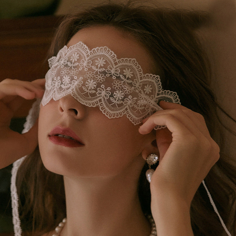 Bandeau Dentelle Laceyes Blanc - Kinky Party - Masques et Loups