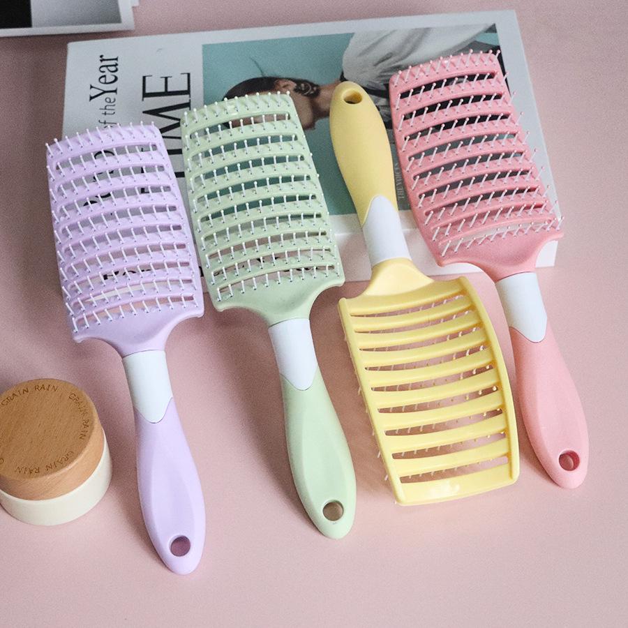 New Women's Plastic Rib Comb for Fluffy Styling & Scalp Massage - Large Curved Design for Long Hair