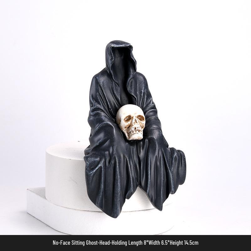 

Готическая Безликая Фигурка Призрака из Смолы - Черная Мантия Хэллоуин Декор