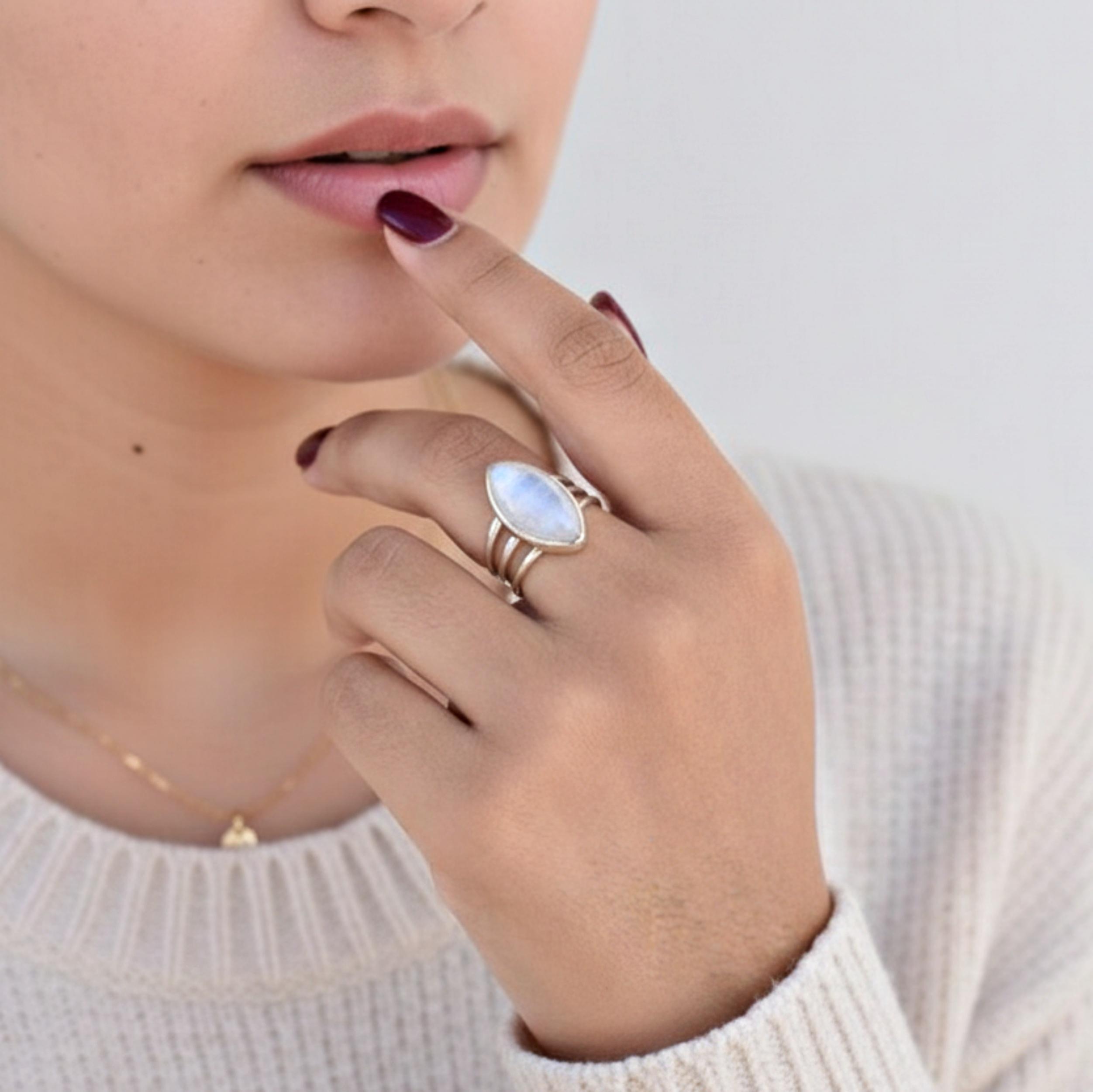 

Rainbow Moonstone Marquise Shape Ring, 925 Sterling Silver, Minimalist Boho Statement Ring 12 срібний