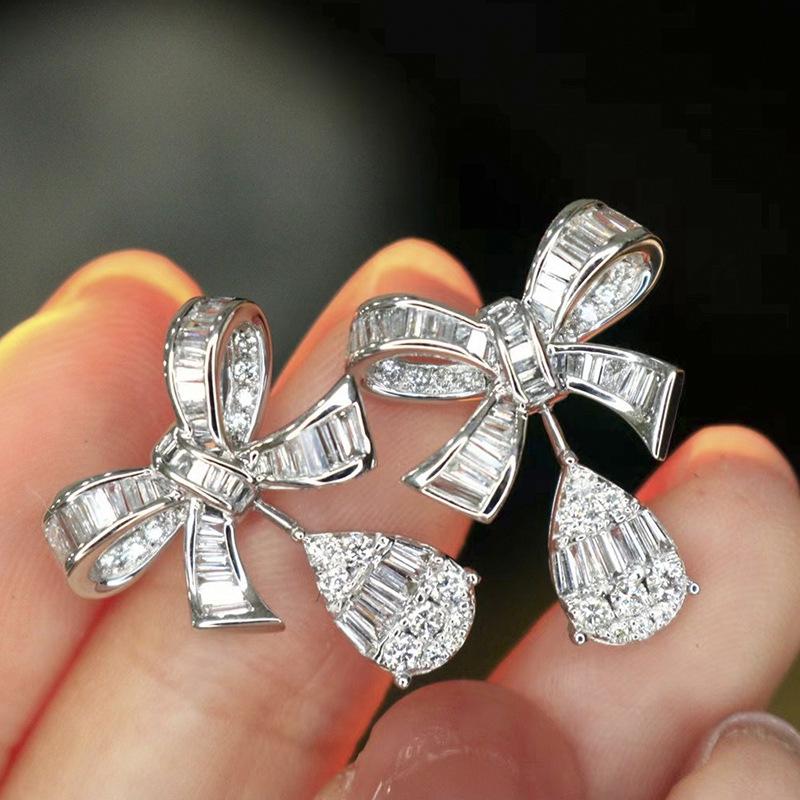 2026 New Sweet Girl Exquisite Bow Elegant Earnail Trendy Exquisite Micro Inlaid Zircon Shining Sweet Charm Princess Zircon