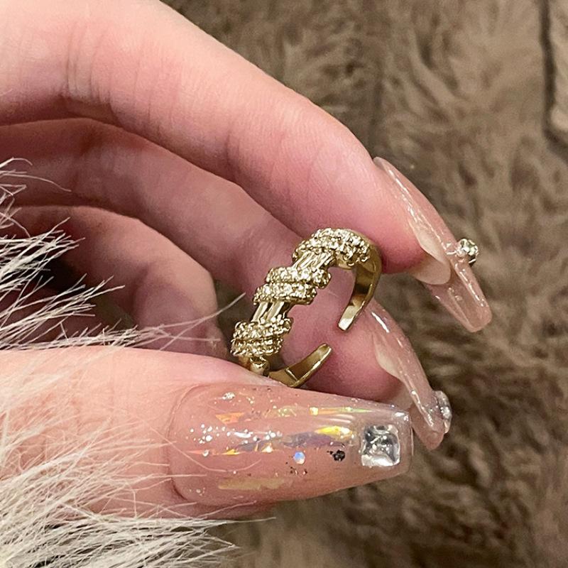 

Niche Zirconia Ring Female Fashion Personality Temperament Ins Wind Hundred Hundred Sense of High-grade Open Index Finger Ring Everyday Dainty Ring