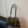 Simple casual versatile exquisite fashion foreign style new ins trendy temperament 2025 autumn women's shoulder armpit bag