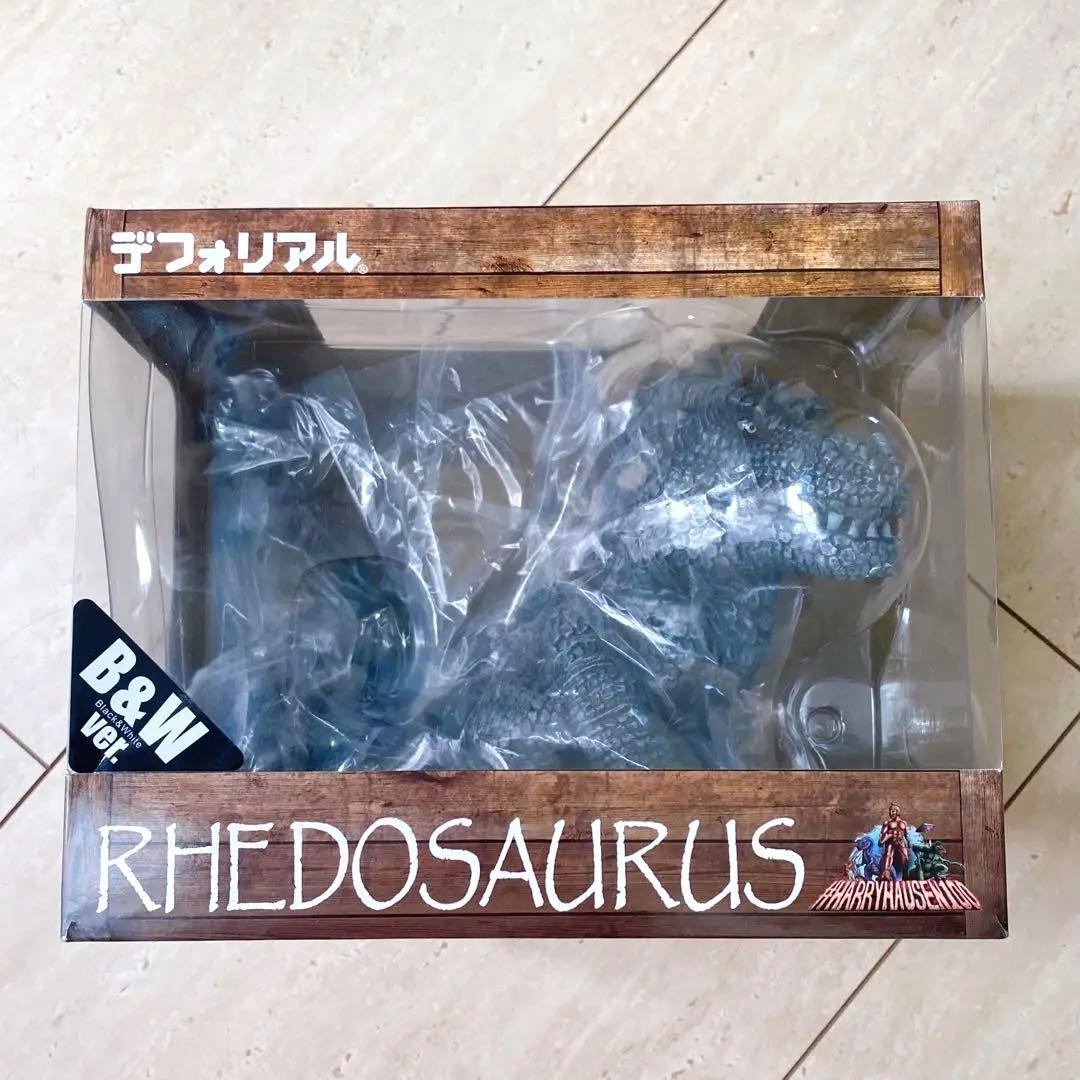 

[USED] Defo-Real Boy Rick X-PLUS Rhidosaurus B&W ver.