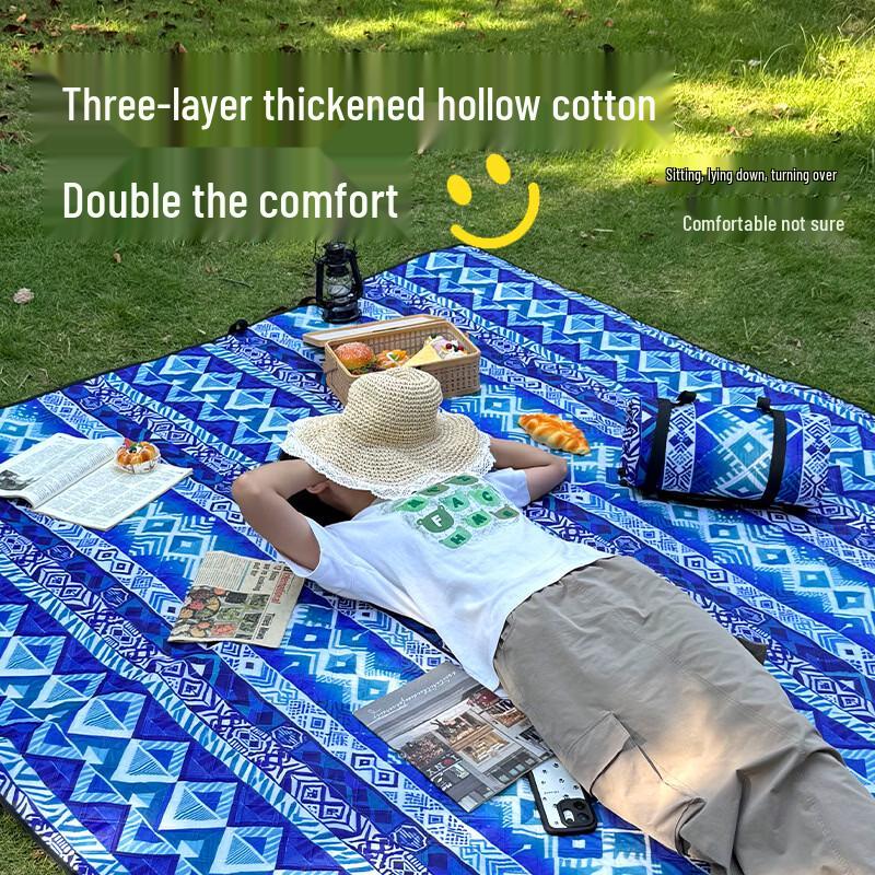 Outdoor Picnic & Camping Moisture-Proof Mat