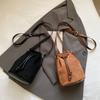 Borsa a secchiello da donna con coulisse borsa a tracolla retrò