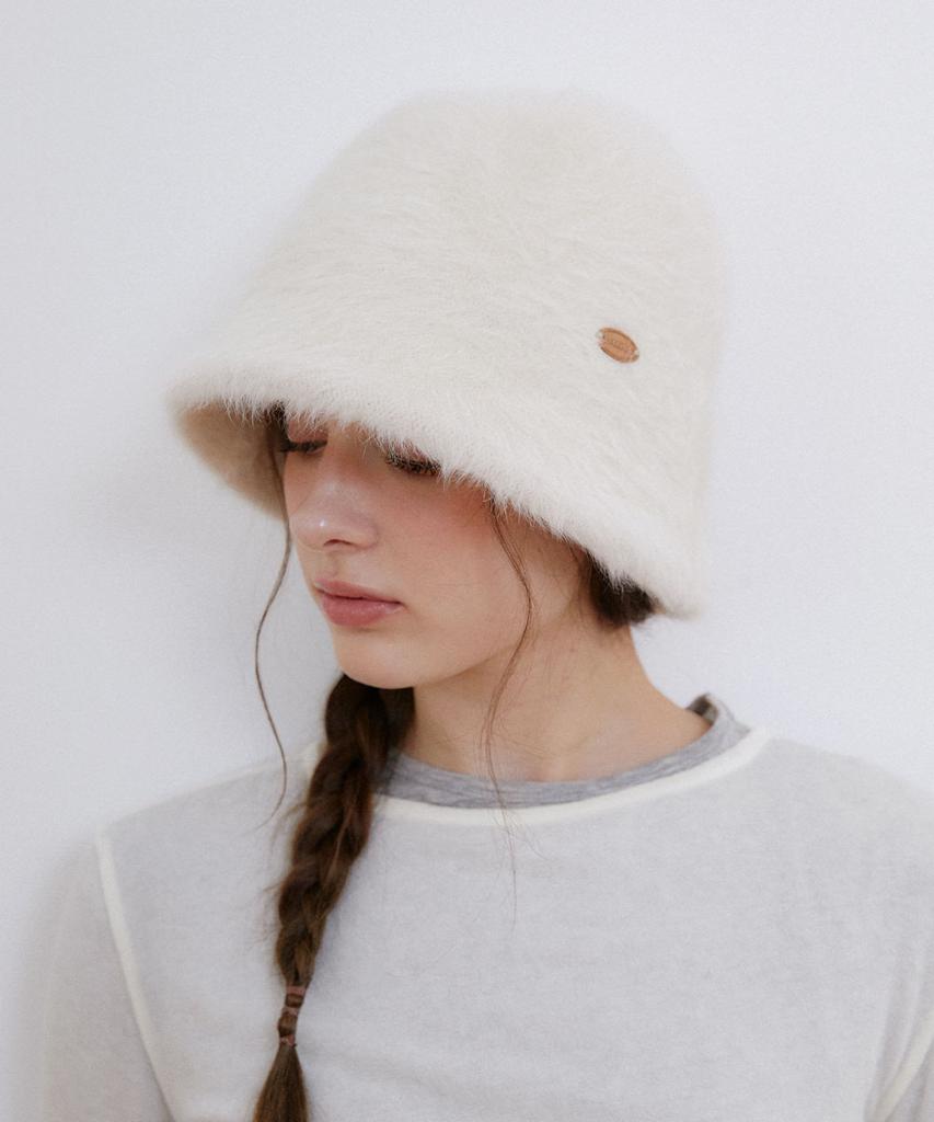 Hallen Soft Hairy Fur Bucket Hat (C072_Ivory)