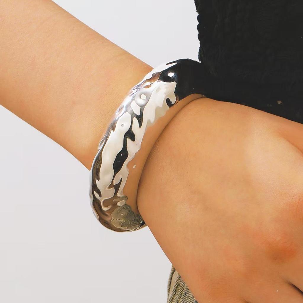 Geometrischer Goldener Breiter Armreif Minimalistisch Punk für Frauen