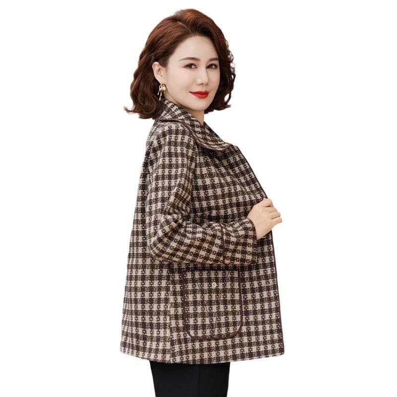 2026 Stylish Autumn Plaid Jacket for Middle-Aged and Elderly Women