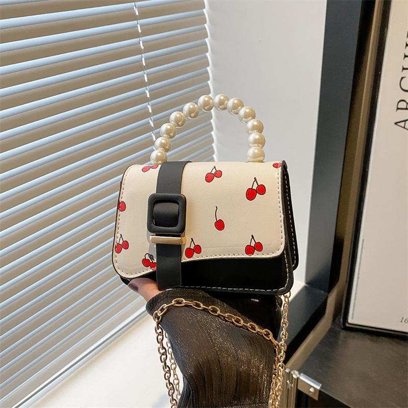 Aesthetic Temperament Trendy New Pearl Handbag 2025 Korean Version Simple Fashion One Shoulder Crossbody Small Square Bag Women