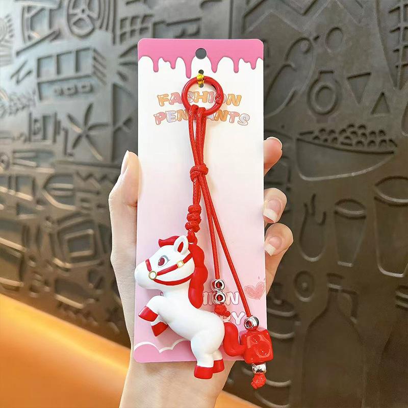 2026 Year of The Horse New Year Keychain Exquisite Cute Backpack Pendant Car Keychain New Year s Gift красный