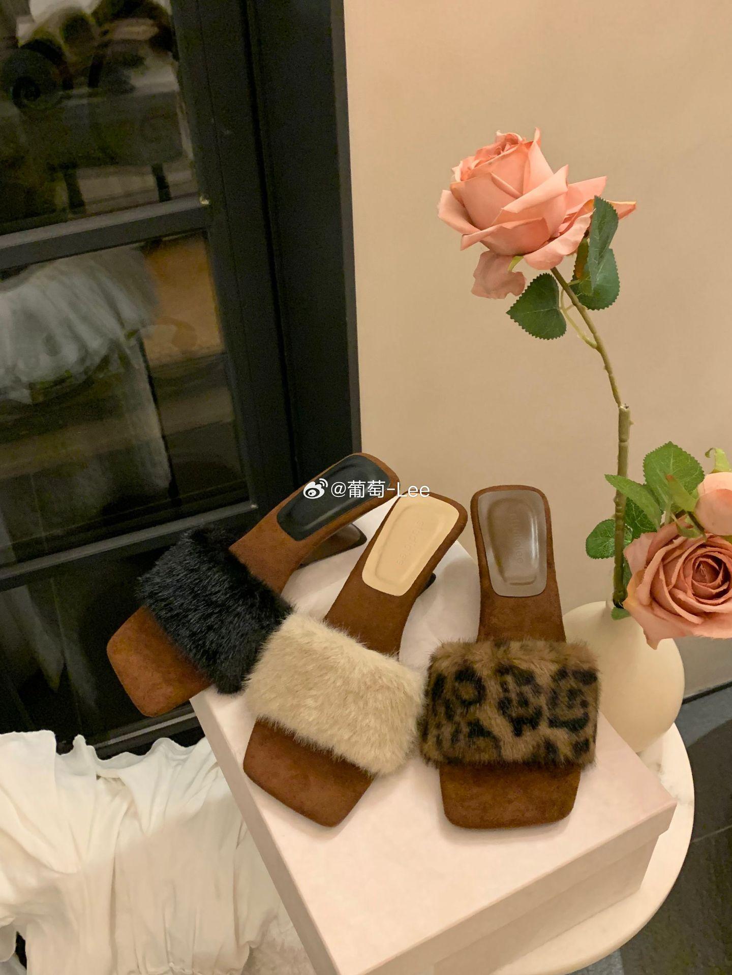 

The spot will be sent in seconds! The height of the same shoes of Grape Mom has increased by 5cm, and the word Fairy Maomao has square head and wedge 40 цветной печати леопарда