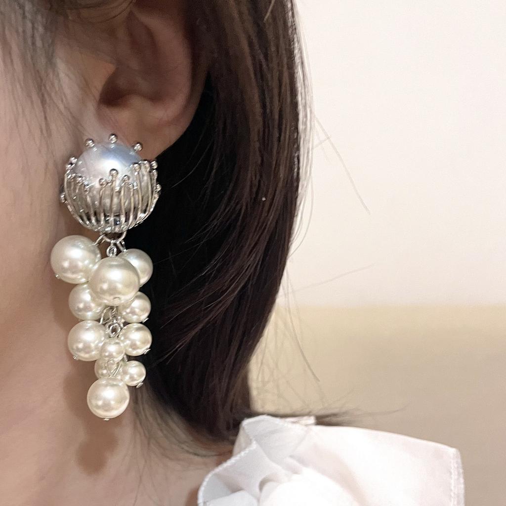 Grape Tassel Earrings French Retro Fashion Light Luxury High-end Earrings Jewelry