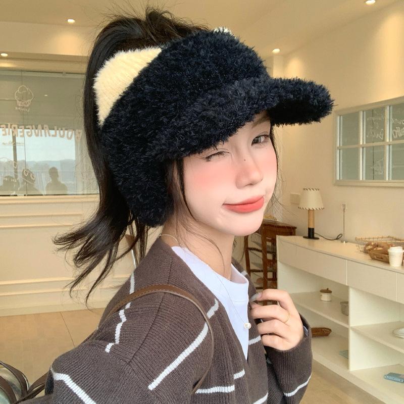 Autumn and winter hats, women's ear protectors, large brim, small face, empty cap, fleece and thickened thermal cap.