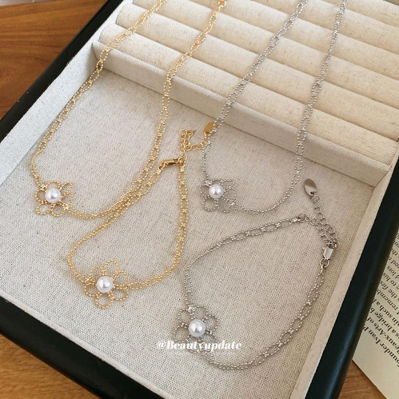 Korean Ins Hollow Flower Pearl Necklace Bracelet Casual Fashion Versatile Jewelry Set Light Luxury Niche Jewelry