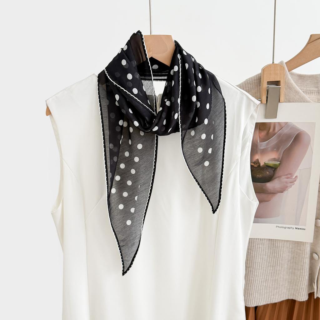 Retro polka dot triangle towel women's spring and summer fashion versatile silk cotton blended scarf decorative small square scarf high sense