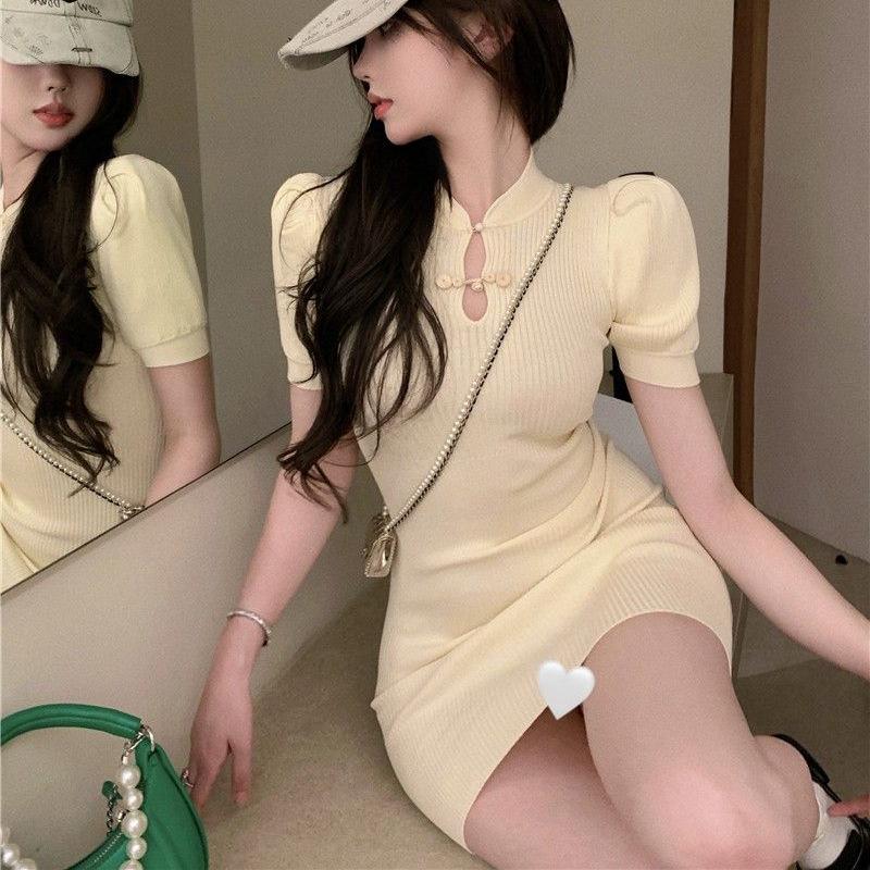 Spicy Style Summer Knit Dress: Short Sleeve Button-Up, Waist-Cinched, Hip-Hugging Short Skirt One Size