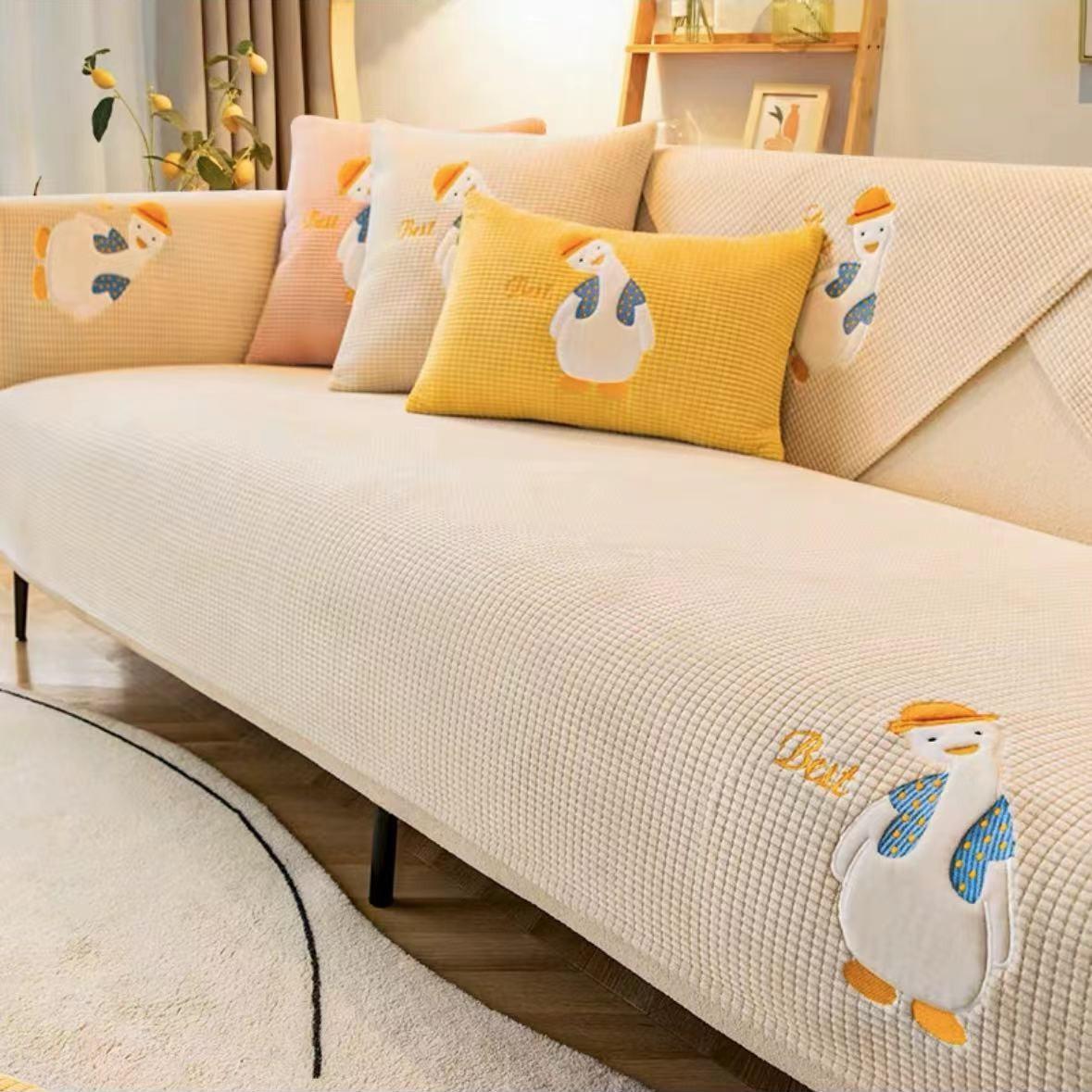 

Non-Slip Leather Sofa Cushion All-Season Universal Seat Cover Simple Modern Dustproof Cloth Sofa Protector 70*70cm