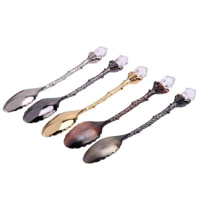 Estilo Real Patrón Tallado Cucharas para Helado Aleación de Zinc Postre Té Cucharas Accesorios de Cocina Bar Comedor
