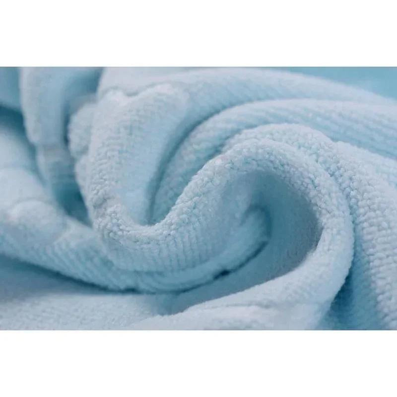 Household Supplies Solidcolor Microfiber Embossed Bear Bath Towel 70*140 Absorbent Thickened Soft Embossed Bath Towel Accessory