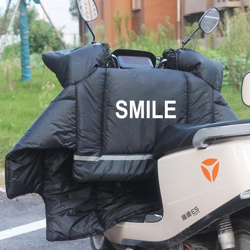 Zimowa osłona przedniej szyby do samochodu elektrycznego i motocykla - Wyściełana polarem, Pogrubiona, Wodoodporna, Wiatroszczelna, Ochrona przed zimnem.